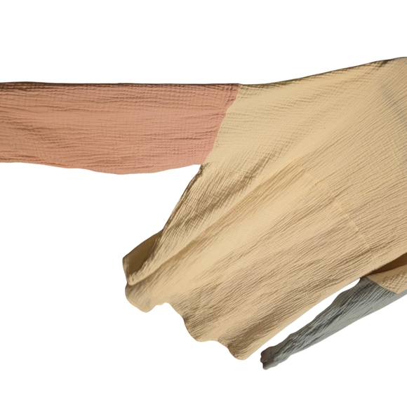 Colorblock Button-Up Shirt - Picture 3 of 5